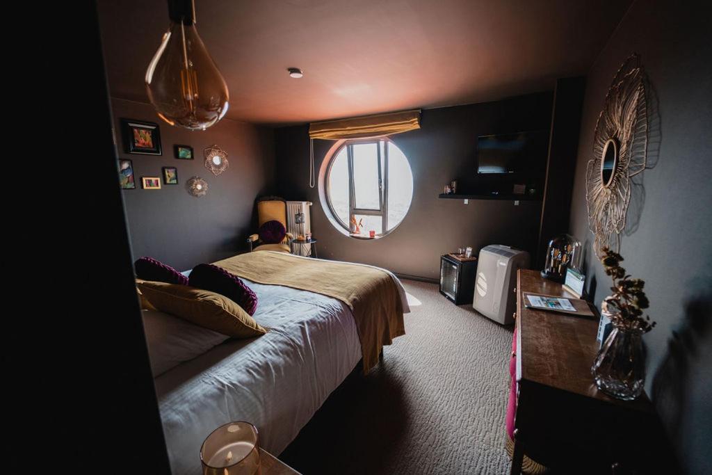 Les 7 Meuses - Restaurant & Hebergements Hoteliers - Insolites - Wellness - Gites Profondeville Exterior photo